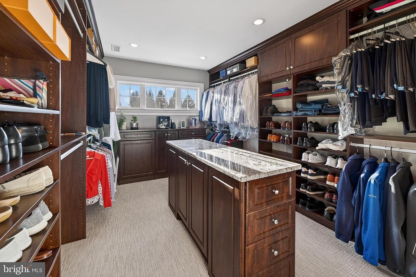 Dressing Room original MLS photo